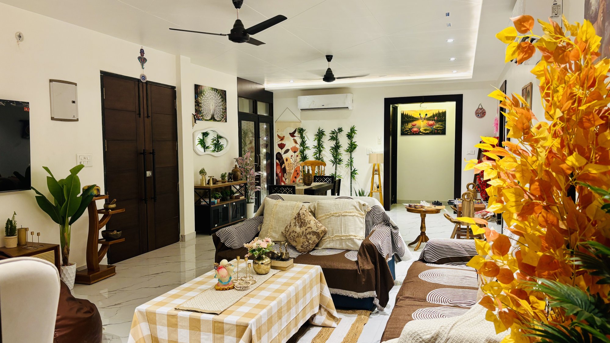 Avadh Aura