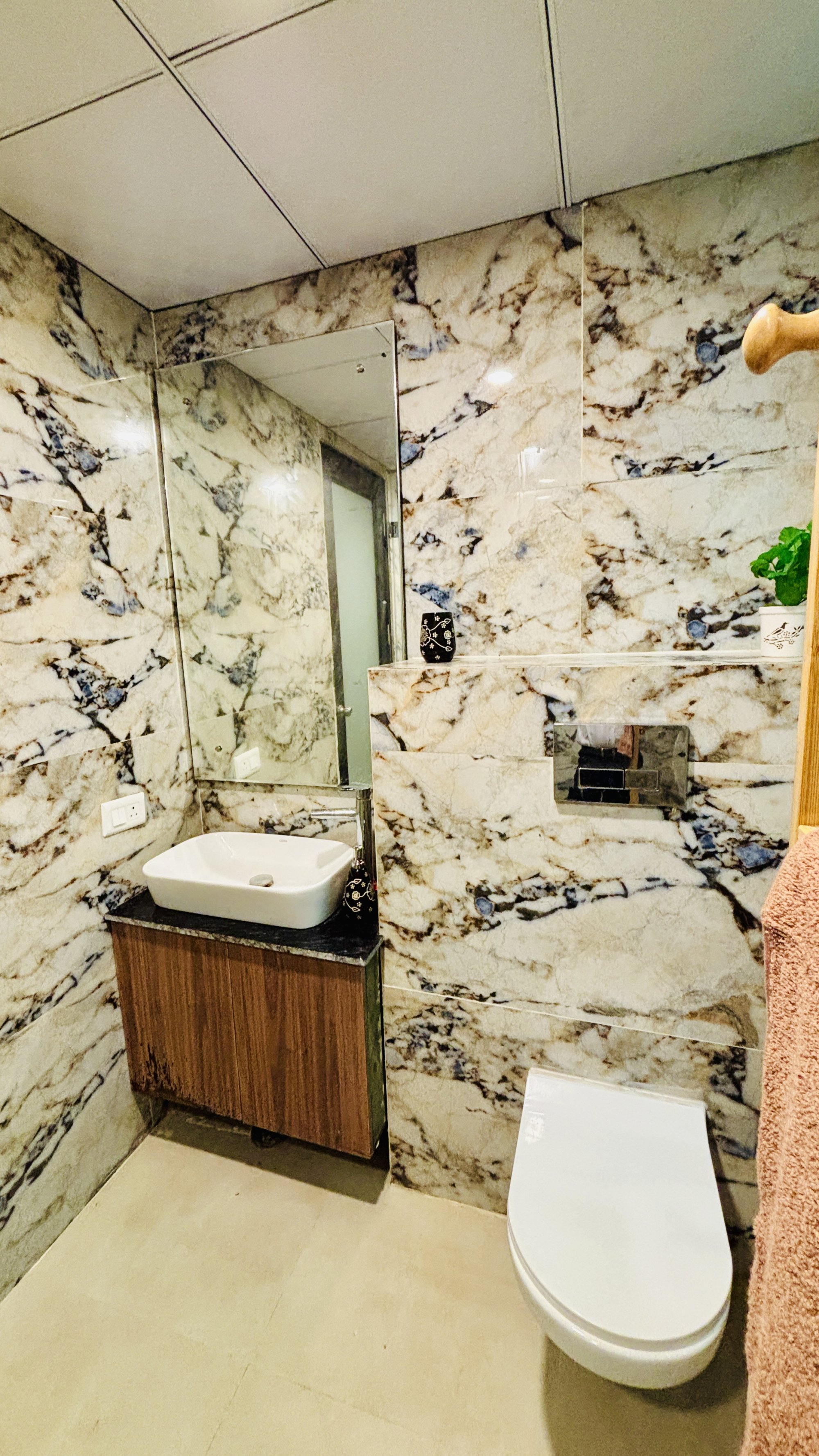 Guest Vanity Basin – Marble Cladding & Premium Chrome Fixtures