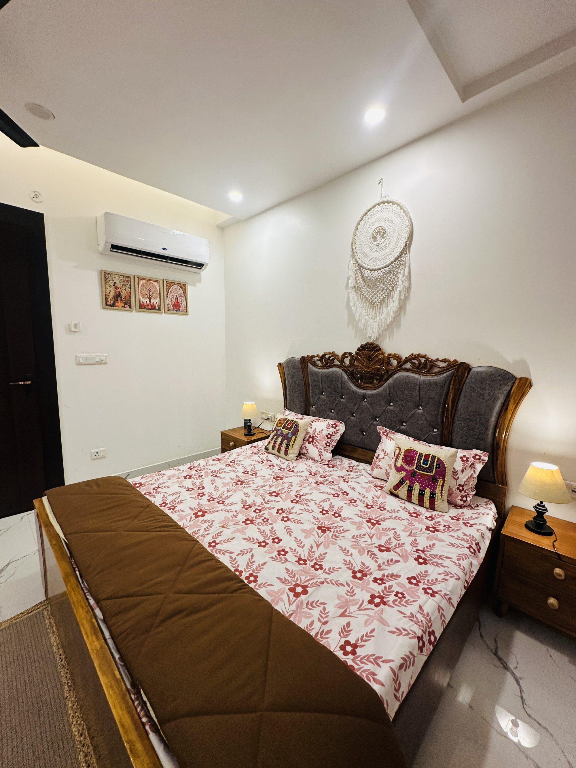Nawab Chamber – Private Entrance Passage