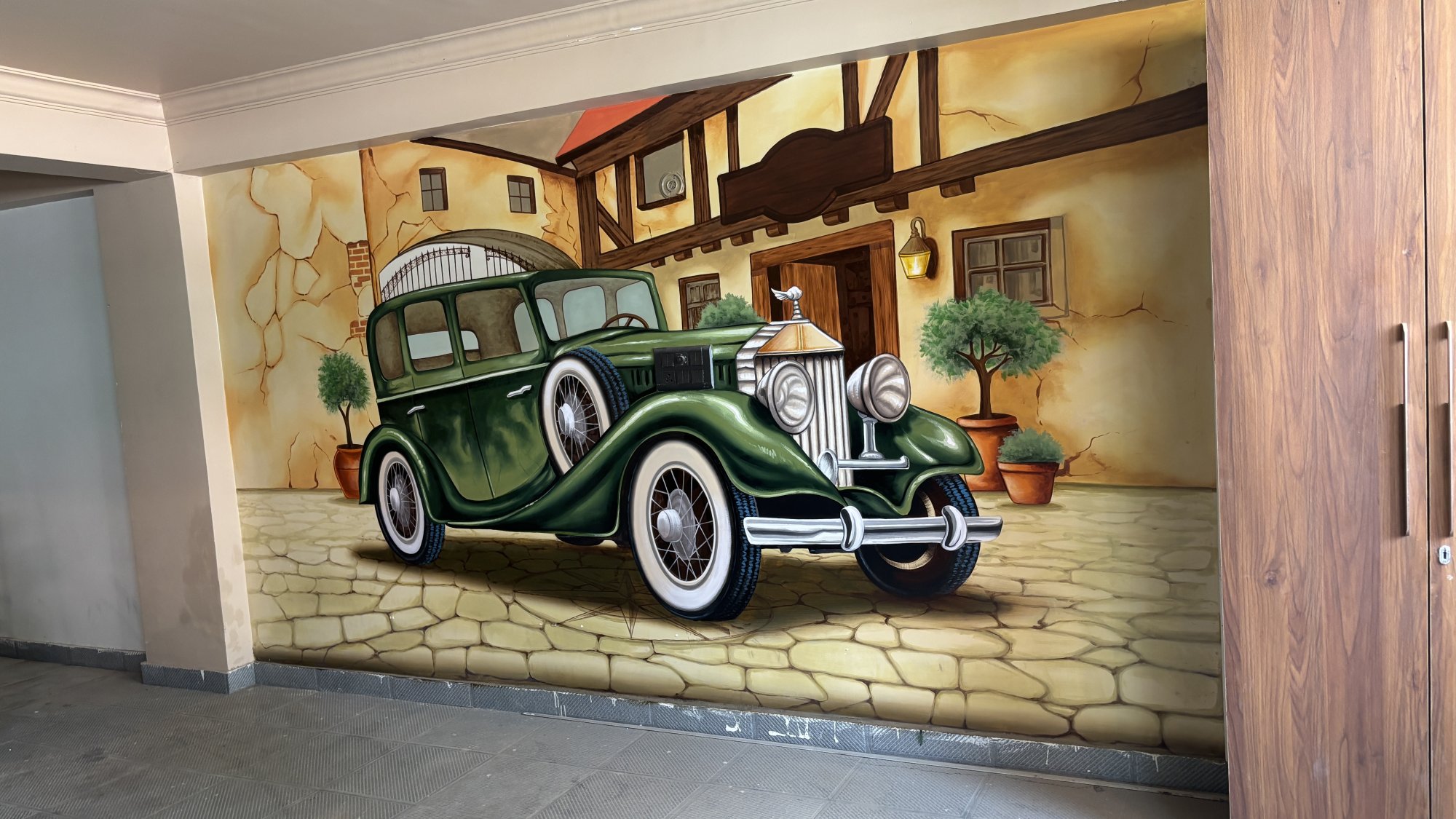 Staircase Mural – Vintage Royal Automobile